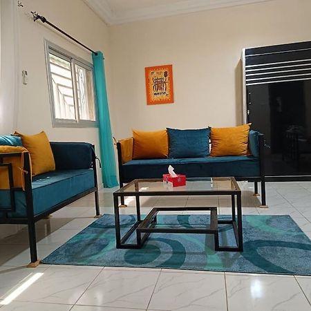 Studio Meuble Diass Bagian luar foto
