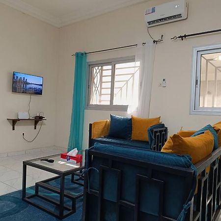Studio Meuble Diass Bagian luar foto