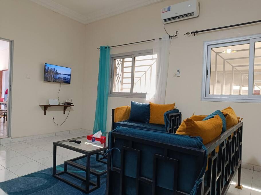 Studio Meuble Diass Bagian luar foto